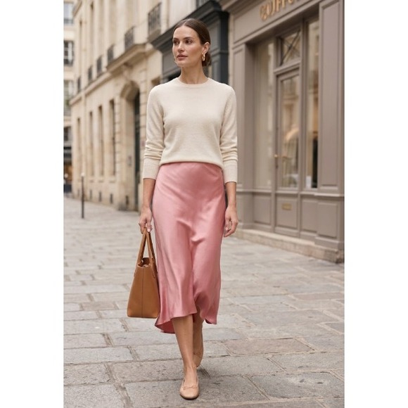 Vince Dresses & Skirts - Vince Slip Skirt blush pink 10 Large Rose Midi Mid Rise quiet luxury New